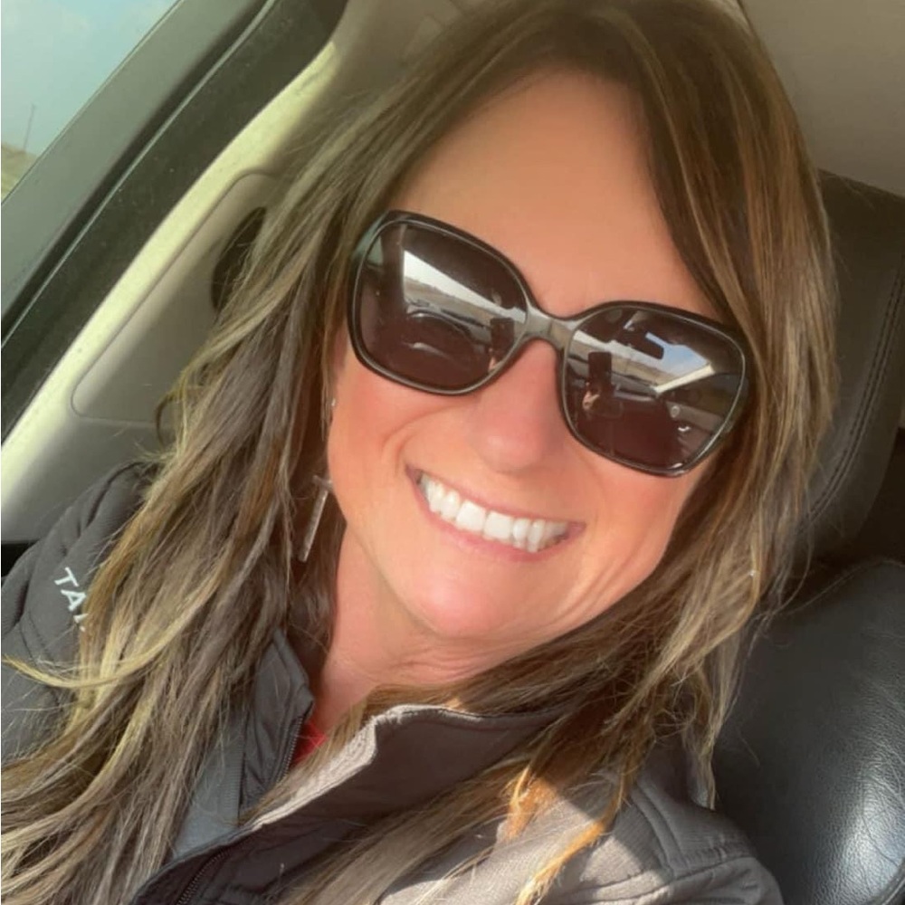 Meet your Posher, Melissa